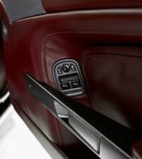 Image 31/50 de Aston Martin V8 Vantage (2006)