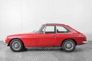 Image 9/50 of MG MGB GT (1967)