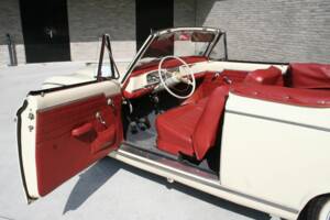 Image 2/8 de Peugeot 403 C (1960)