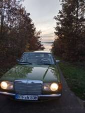 Bild 4/13 von Mercedes-Benz 200 (1980)