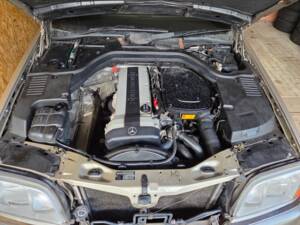 Image 8/103 de Mercedes-Benz 300 SE (1991)