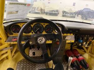 Bild 28/55 von Porsche 935 dp III (1989)
