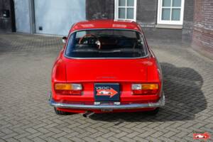 Image 9/17 of Alfa Romeo Giulia GT 1300 Junior (1971)