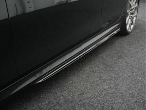 Image 38/50 of BMW 330i xDrive Touring (2025)
