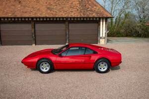 Image 16/42 of Ferrari 308 GTB (1976)