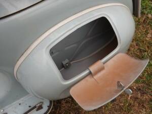 Bild 25/50 von Piaggio Vespa 125 (1961)