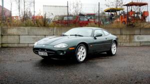 Immagine 10/38 di Jaguar XK8 4.0 (1996)