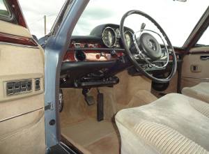 Image 18/49 of Mercedes-Benz 300 SEL (1968)