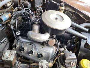 Image 41/42 of Jaguar Mk II 2.4 (1964)