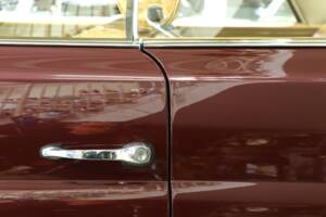 Bild 12/39 von Mercedes-Benz 220 SE b (1964)