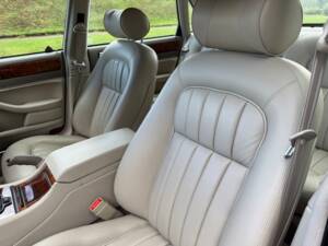Image 15/31 of Jaguar XJ 6 4.0 Sovereign (1996)