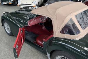 Image 13/34 of Triumph TR 2 (1955)