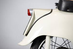 Image 36/50 of Moto Guzzi Galletto (1962)