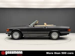 Afbeelding 3/15 van Mercedes-Benz 500 SL (1987)