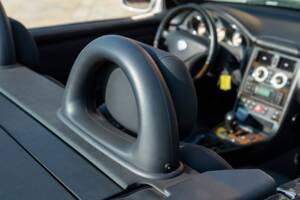 Image 28/48 of Mercedes-Benz SLK 320 (2001)
