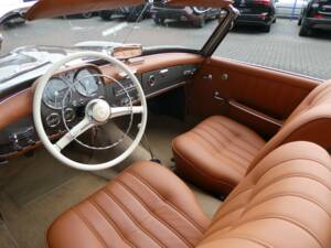 Image 9/26 of Mercedes-Benz 190 SL (1960)