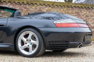 Image 32/50 of Porsche 911 Carrera 4S (2003)