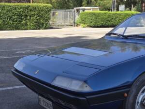 Image 27/77 of Ferrari 365 GT4 2+2 (1975)