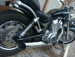 Image 2/4 of Suzuki VS 1400GL Intruder (1996)