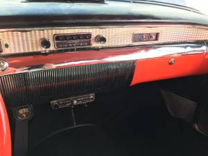 Imagen 13/28 de Buick Roadmaster (1956)