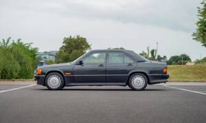 Bild 2/27 von Mercedes-Benz 190 E 2.3-16 (1985)