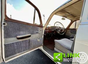 Image 6/10 of Mercedes-Benz 220 S (1958)
