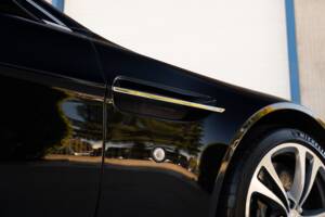 Image 37/83 de Aston Martin V12 Vantage (2009)
