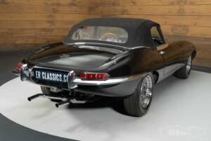 Bild 4/6 von Jaguar E-Type 4.2 (1967)