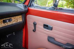 Bild 35/56 von Volkswagen Käfer 1303 &quot;Champagne Edition&quot; (1978)