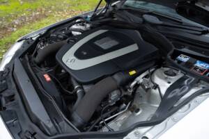 Image 38/41 of Mercedes-Benz SL 350 (2007)