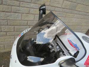 Image 8/41 de Honda CBR 900RR Fireblade (1993)