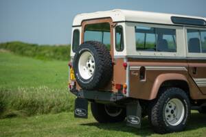 Image 13/33 of Land Rover Defender 110 (1983)