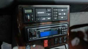 Image 9/33 de Mercedes-Benz 500 SL (1990)