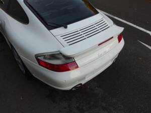 Bild 19/99 von Porsche 911 Turbo (2004)