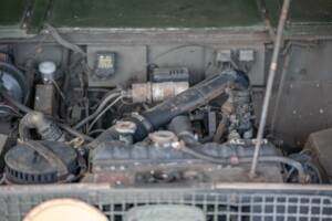 Image 24/50 de Land Rover 88 (1974)