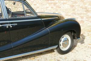 Bild 28/50 von BMW 502 - 3,2 Liter (1958)