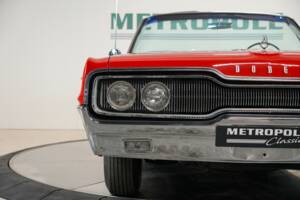 Image 19/44 of Dodge Polara (1965)