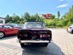 Image 5/23 of Alfa Romeo Giulia 1300 Super (1972)