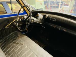 Bild 3/4 von Panhard PL 17 L1 Standard (1959)