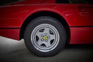 Image 14/97 of Ferrari 308 GTB Quattrovalvole (1983)