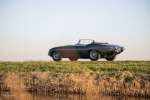 Image 45/50 of Jaguar E-Type 3.8 Flat Floor (1961)