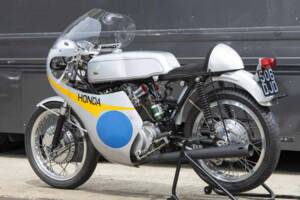 Afbeelding 6/42 van Honda CB 77 (1964)
