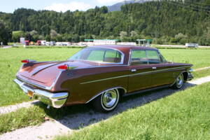 Image 5/20 of Imperial Crown Sedan (1962)