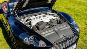 Image 34/39 of Aston Martin DBS Volante (2011)