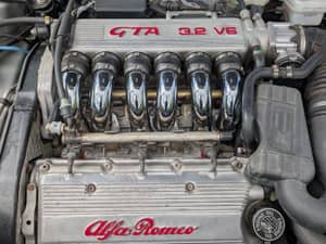Image 99/111 of Alfa Romeo 147 3.2 GTA (2002)