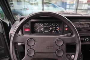 Bild 12/14 von Volkswagen Golf I GTI 1.6 (1981)