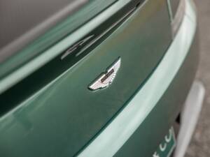 Image 49/65 de Aston Martin Vantage GT8 (2017)