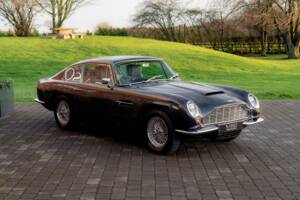 Image 14/79 of Aston Martin DB 6 (1968)