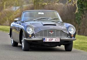 Imagen 3/50 de Aston Martin DB 6 Vantage Volante (1969)