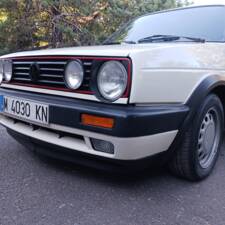 Bild 8/63 von Volkswagen Golf II GTi 1.8 (1989)